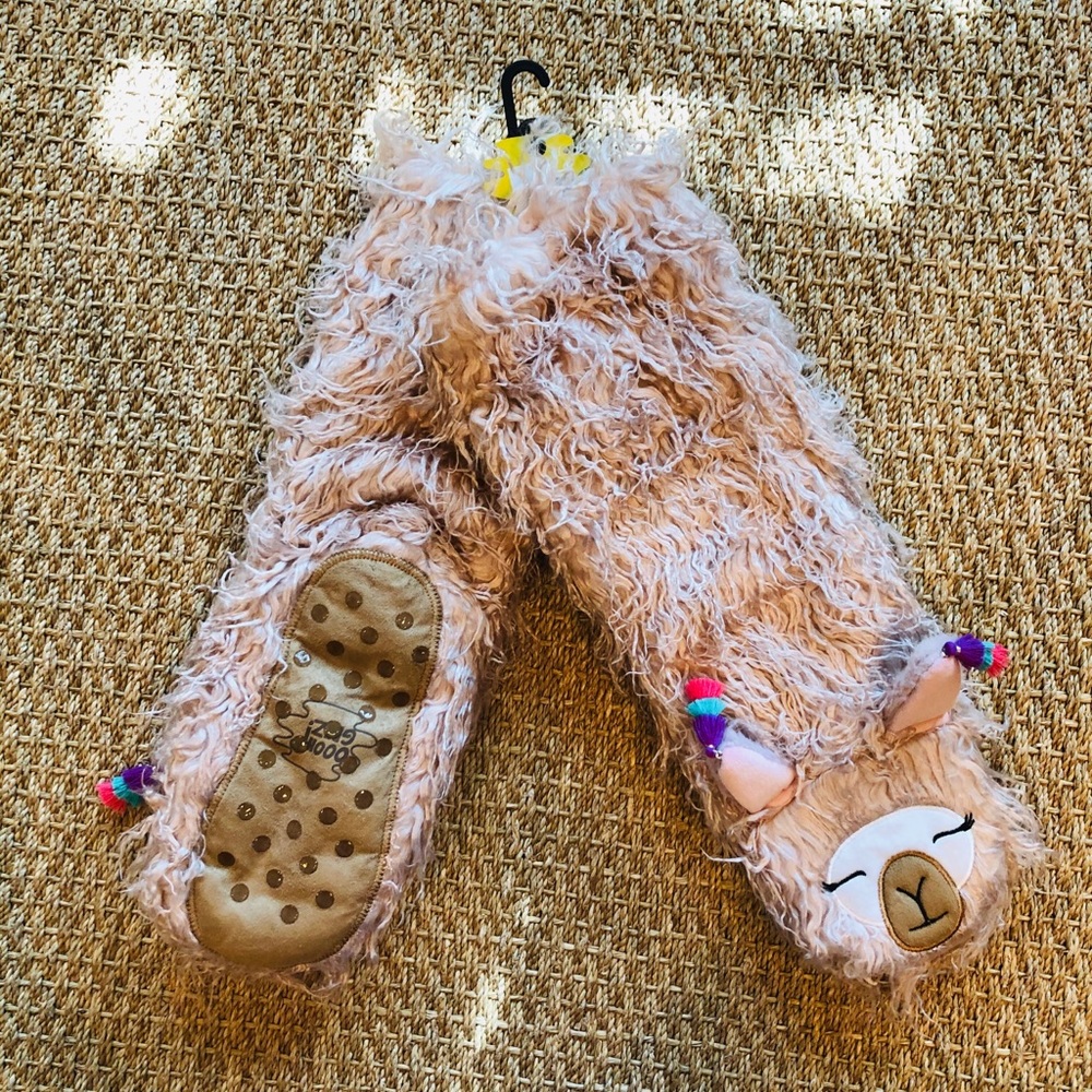 ✨Pink Llama Slipper Socks✨